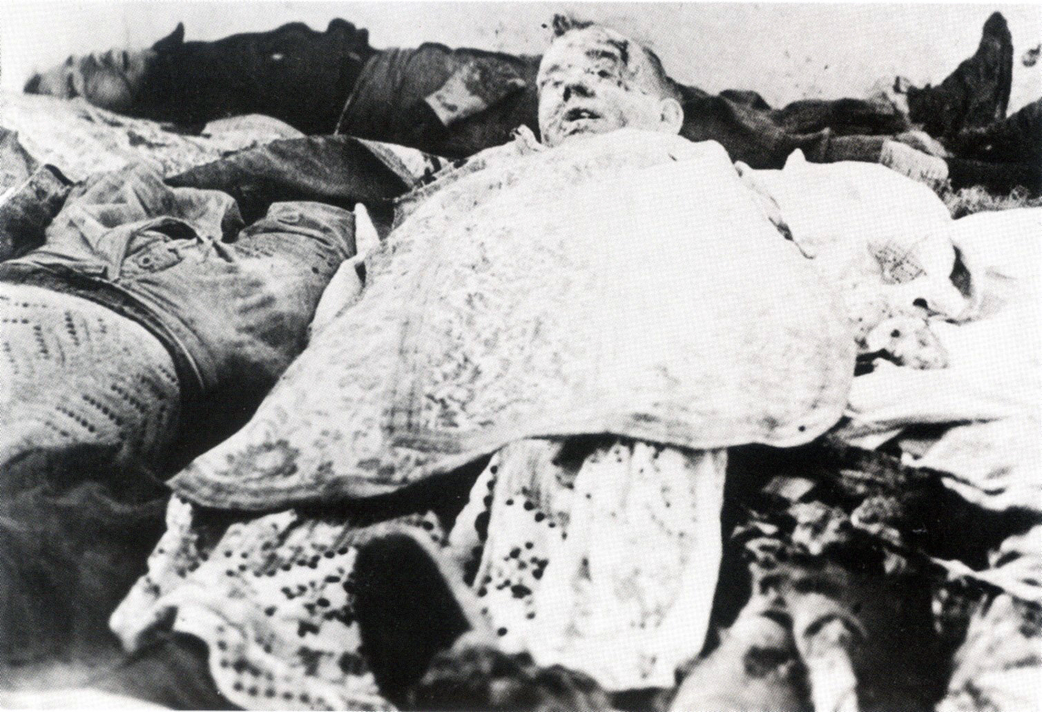 El cadaver del jesuita Villalabeitia en el cementerio - Fundación Sabino Arana