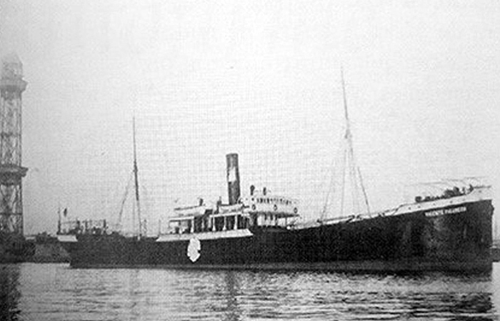 El buque, como Vicente Figaredo, en Barcelona.