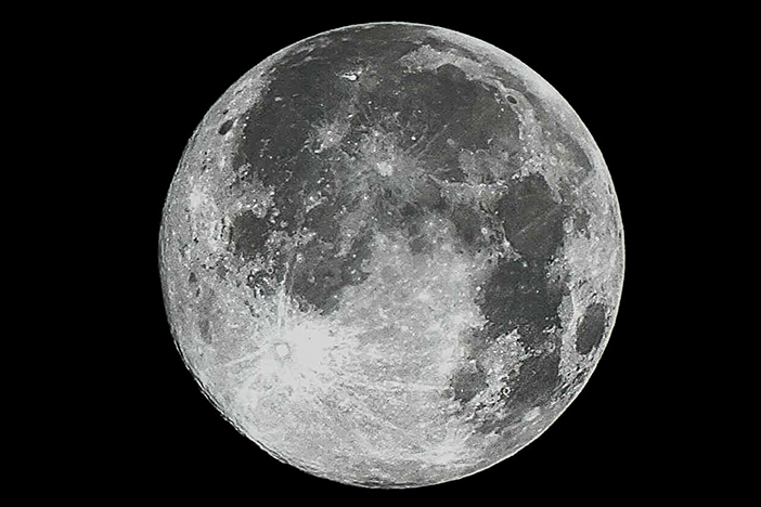 Marisa Griñón captura con precisión la Luna del Cazador desde Durango