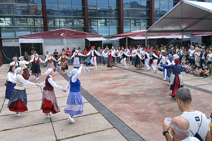 40 argazkitan, Durangoko jaien lehen hiru egunak